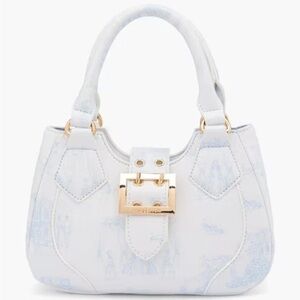 Elegant White Crossbody Bag with Gold Buckle brush/mirror